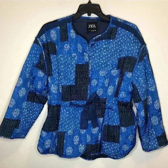 Zara Vented Padded Jacket Patchwork Quilted
Coat | Blue | Tie Waist - Picture 2 of 6